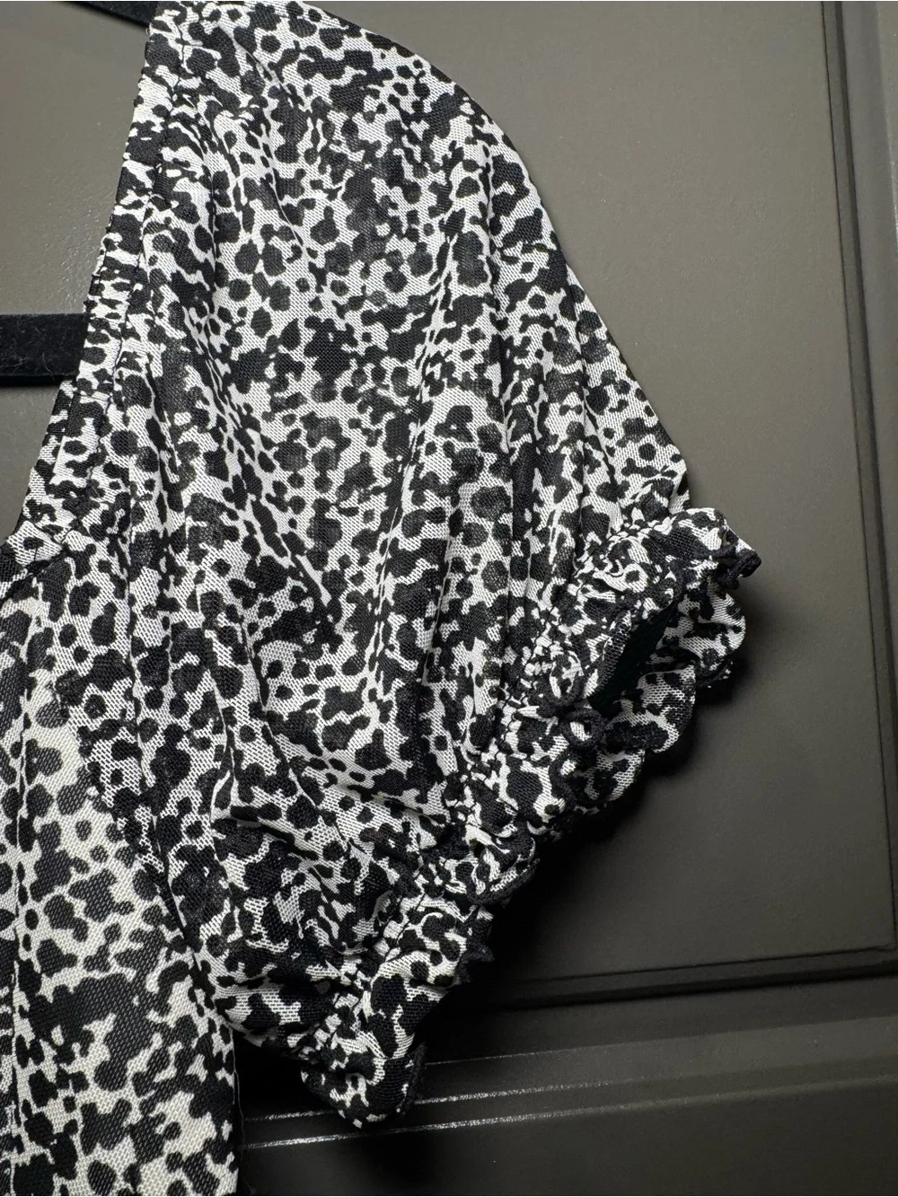 Abound Black and White Spotted Puff Sleeve Crop Top
